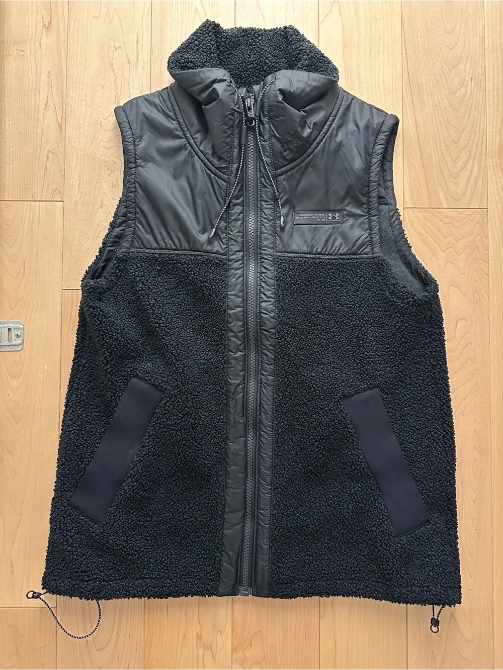 Like-New- Under Armour Black Mission Boucle Gorpcore Sherpa Fleece Vest (S)